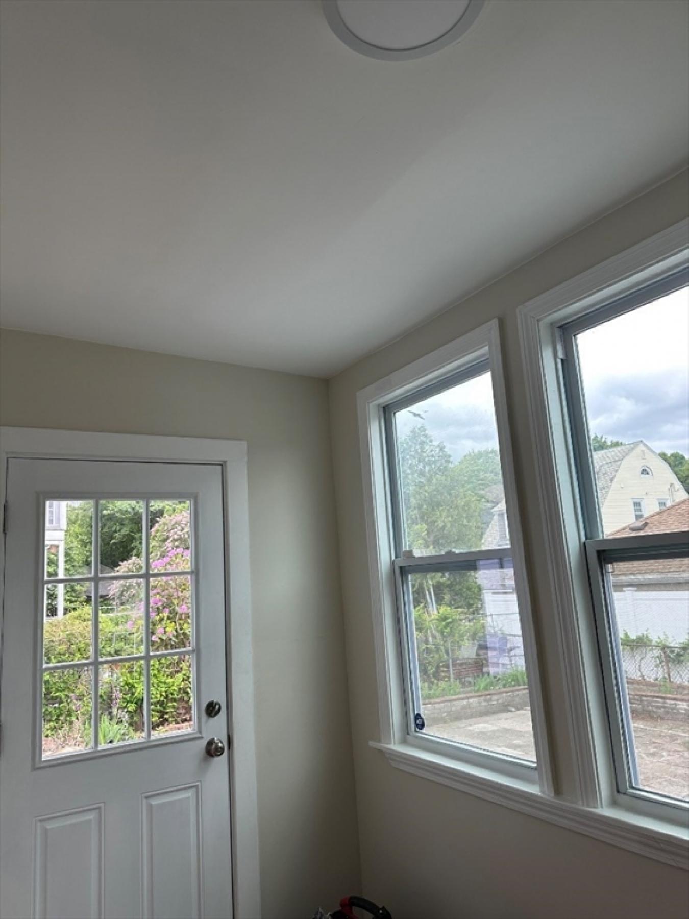 LOCATION, LOCATION, LOCATION! This beautiful &amp; well-maintained – image 14