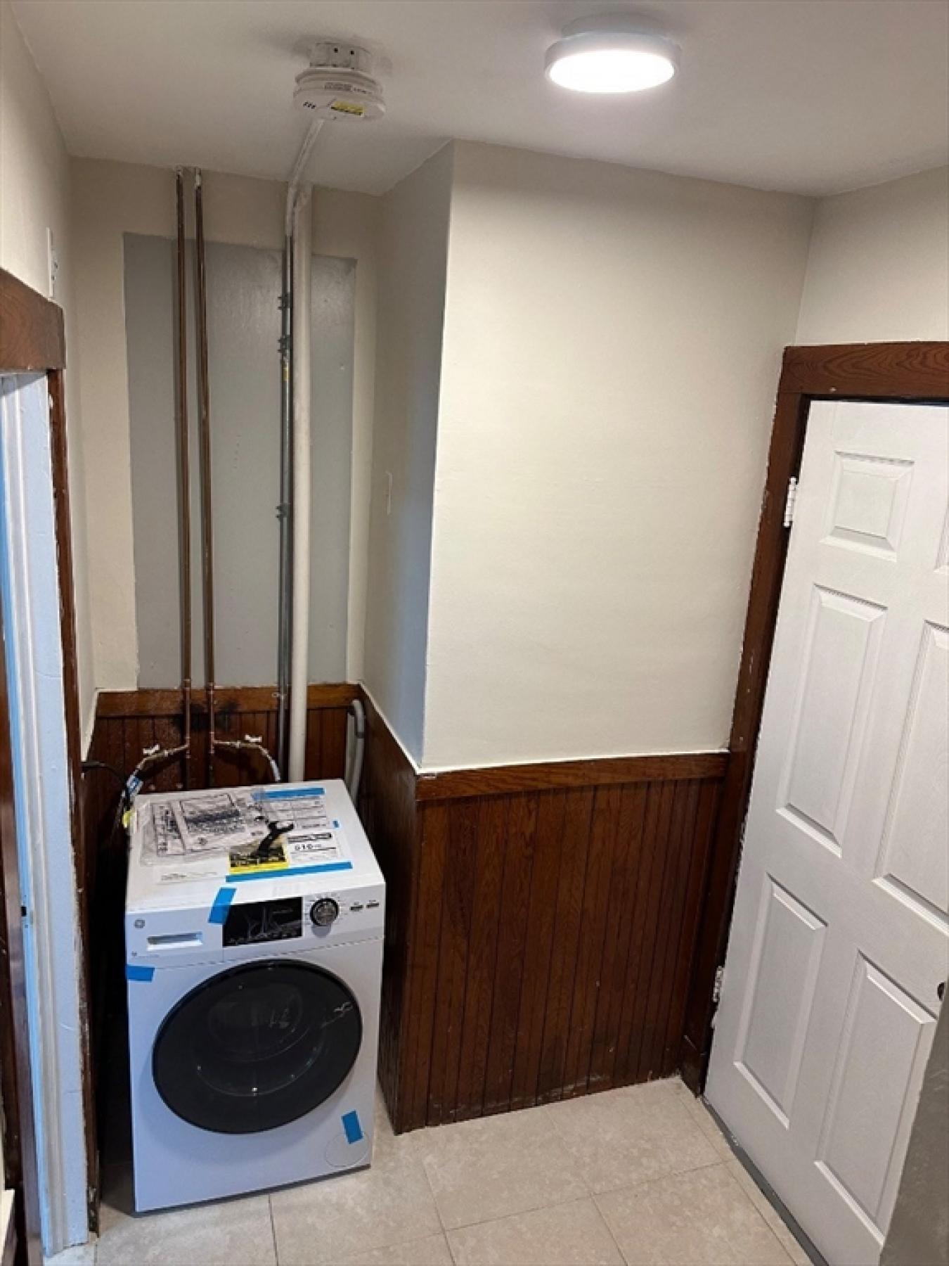 LOCATION, LOCATION, LOCATION! This beautiful &amp; well-maintained – image 15