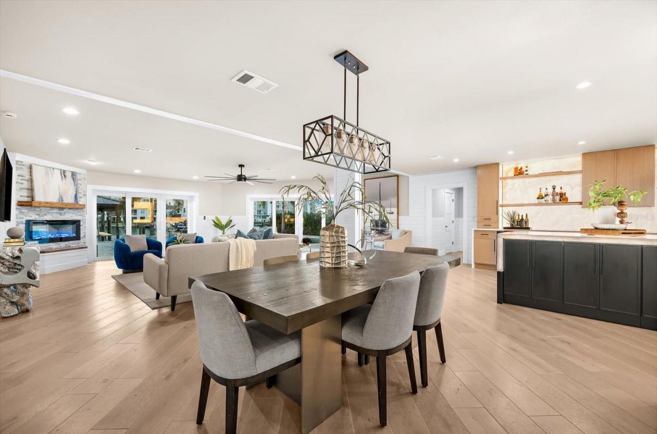 CLEARWATER BEACH, Pinellas, 33767, United States, 4 Bedrooms Bedrooms, ,3 BathroomsBathrooms,Residential,For Sale,2003764