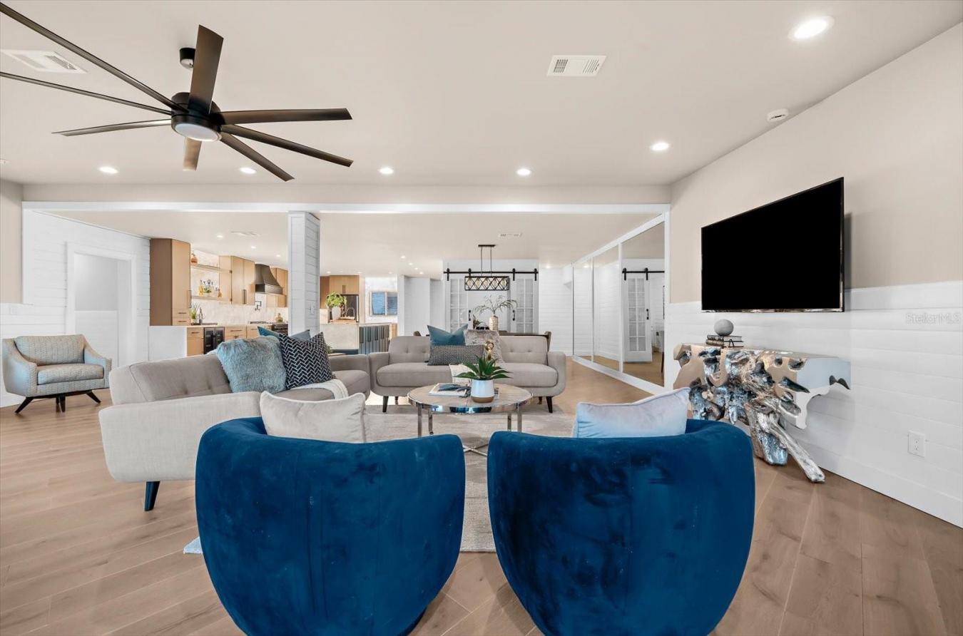 CLEARWATER BEACH, Pinellas, 33767, United States, 4 Bedrooms Bedrooms, ,3 BathroomsBathrooms,Residential,For Sale,2003764