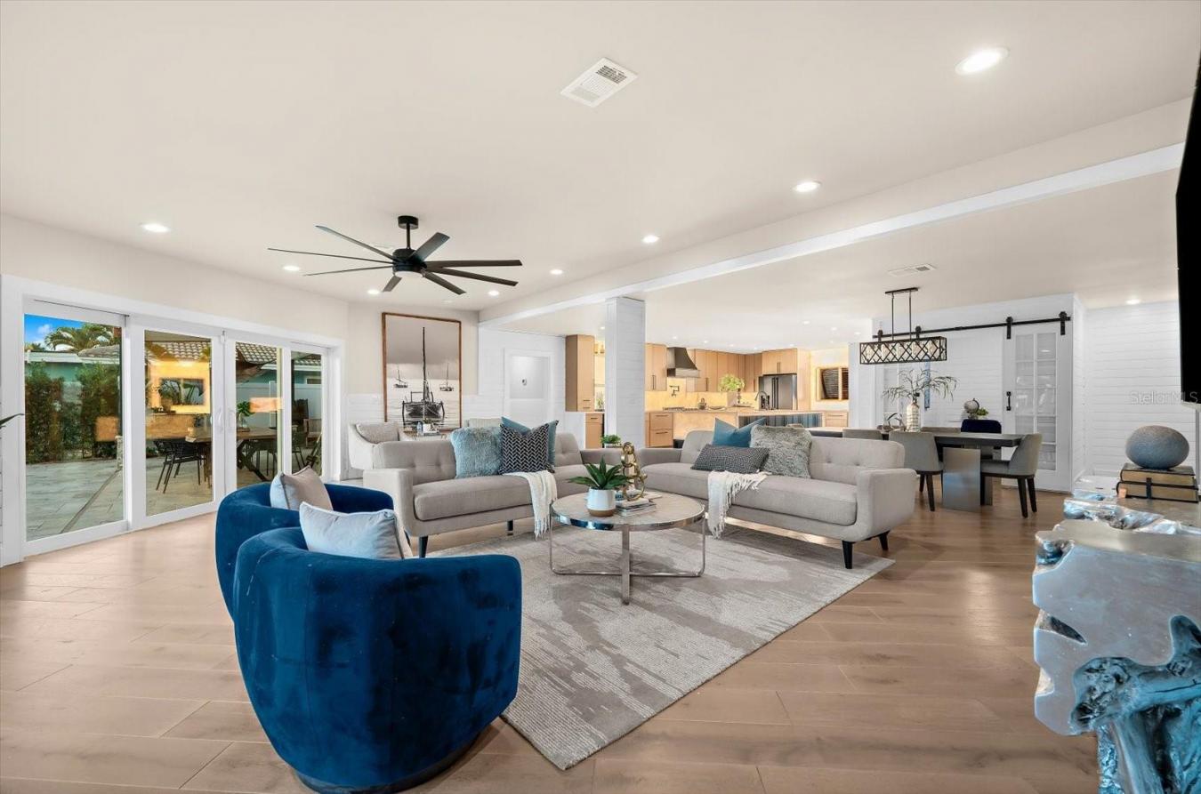 CLEARWATER BEACH, Pinellas, 33767, United States, 4 Bedrooms Bedrooms, ,3 BathroomsBathrooms,Residential,For Sale,2003764