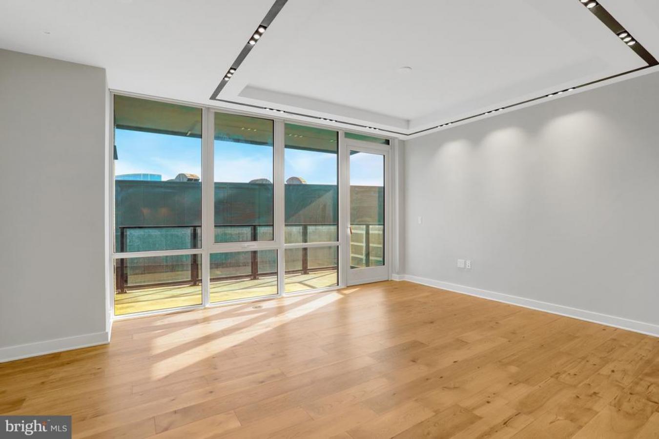 ARLINGTON, ARLINGTON, 22209, United States, 2 Bedrooms Bedrooms, ,2 BathroomsBathrooms,Residential,For Sale,2003763