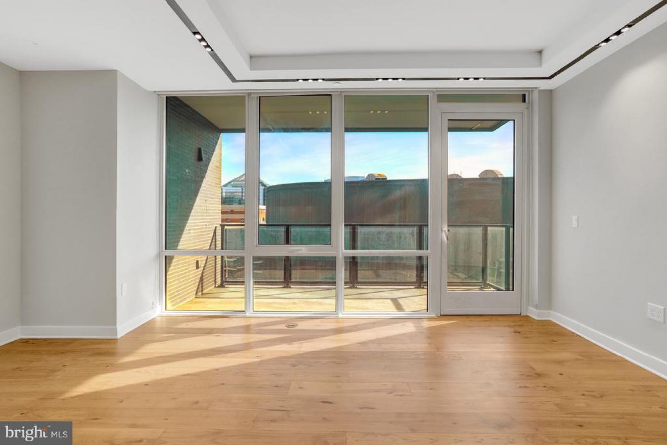 ARLINGTON, ARLINGTON, 22209, United States, 2 Bedrooms Bedrooms, ,2 BathroomsBathrooms,Residential,For Sale,2003763