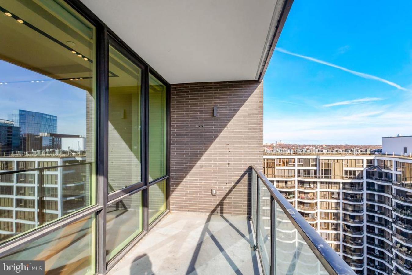 ARLINGTON, ARLINGTON, 22209, United States, 2 Bedrooms Bedrooms, ,2 BathroomsBathrooms,Residential,For Sale,2003763