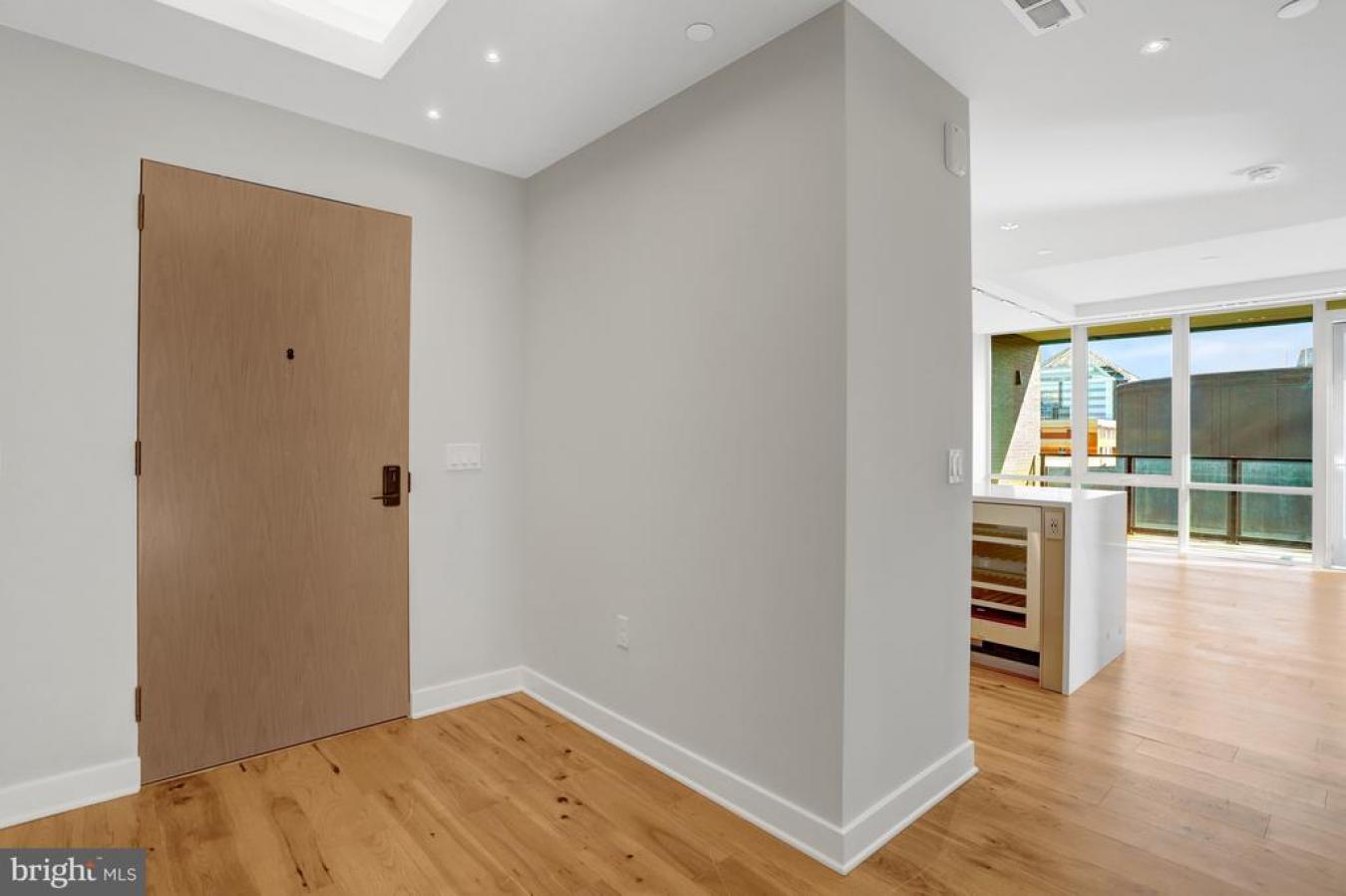 ARLINGTON, ARLINGTON, 22209, United States, 2 Bedrooms Bedrooms, ,2 BathroomsBathrooms,Residential,For Sale,2003763