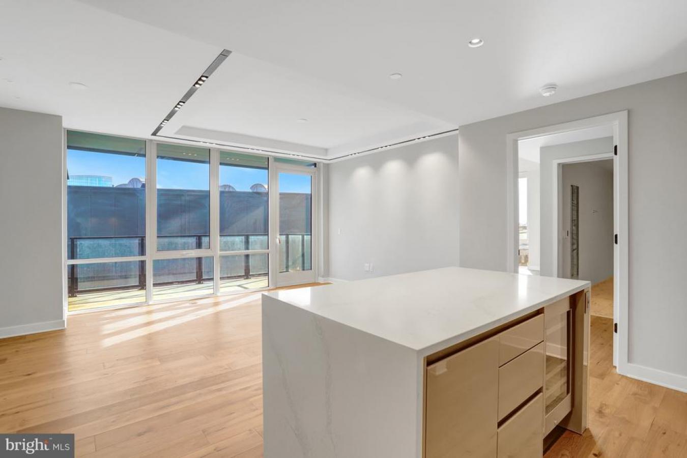 ARLINGTON, ARLINGTON, 22209, United States, 2 Bedrooms Bedrooms, ,2 BathroomsBathrooms,Residential,For Sale,2003763