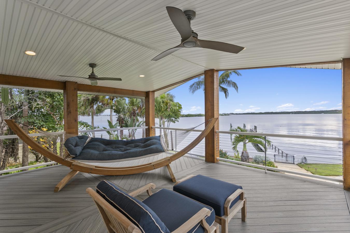 St. Petersburg, Florida, 33707, United States, 4 Bedrooms Bedrooms, ,2 BathroomsBathrooms,Residential,For Sale,2003762