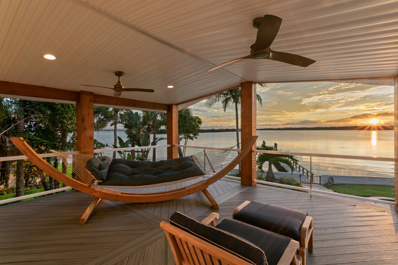 St. Petersburg, Florida, 33707, United States, 4 Bedrooms Bedrooms, ,2 BathroomsBathrooms,Residential,For Sale,2003762