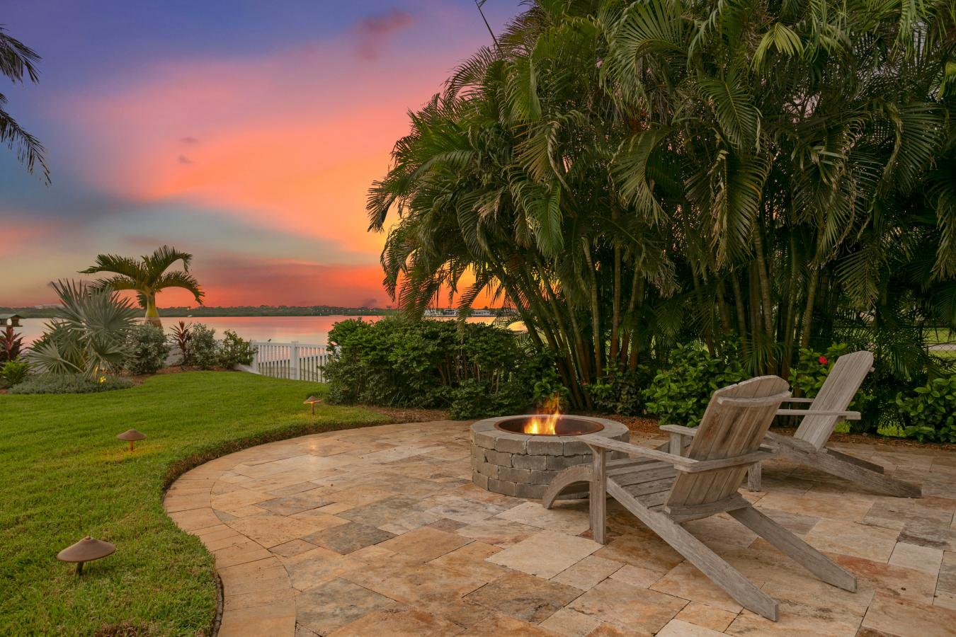 St. Petersburg, Florida, 33707, United States, 4 Bedrooms Bedrooms, ,2 BathroomsBathrooms,Residential,For Sale,2003762