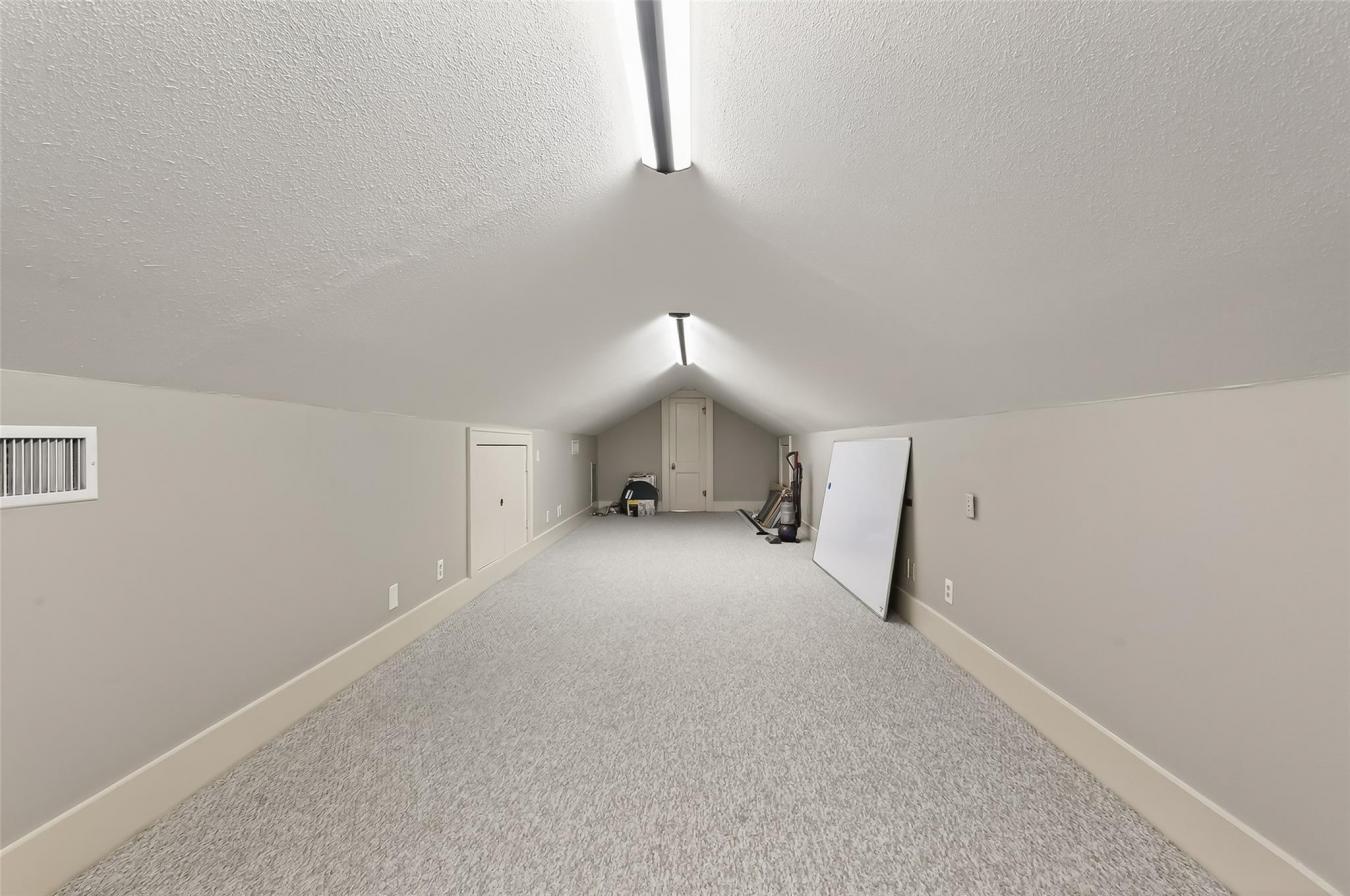 Houston, Texas, 77008, United States, 3 Bedrooms Bedrooms, ,2 BathroomsBathrooms,Residential,For Sale,2003760