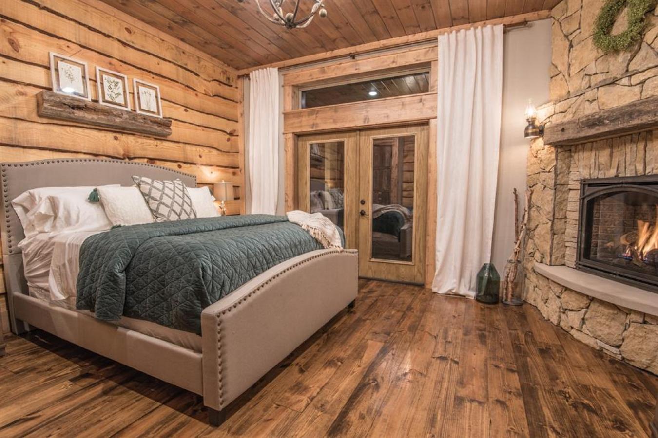 Broken Bow, McCurtain, 74728, United States, 5 Bedrooms Bedrooms, ,5 BathroomsBathrooms,Residential,For Sale,2003758