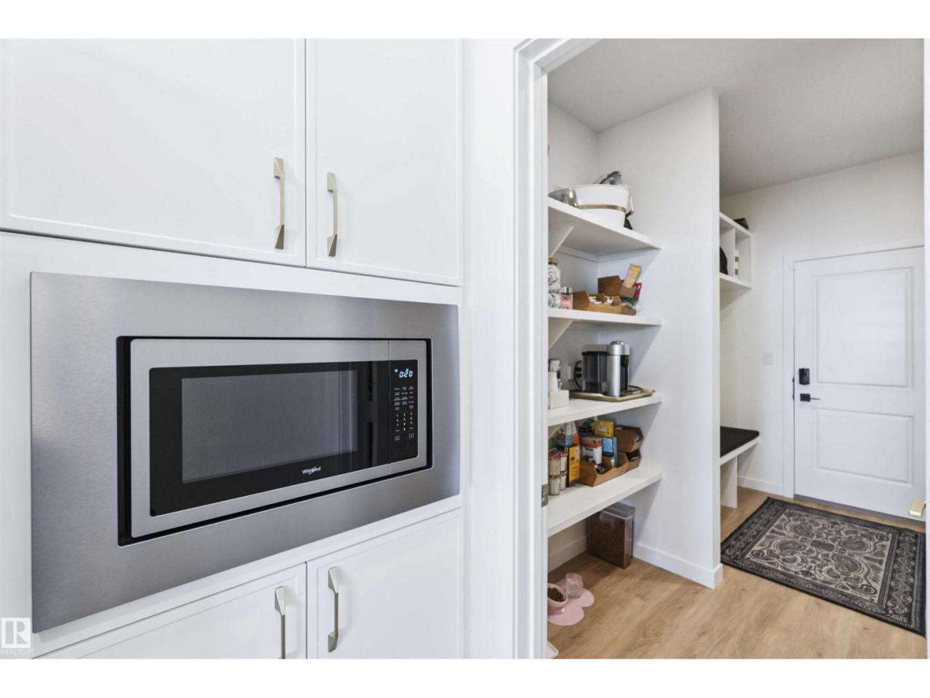 Edmonton, AB, T6W 5B5, Canada, 4 Bedrooms Bedrooms, ,3 BathroomsBathrooms,Residential,For Sale,2003756