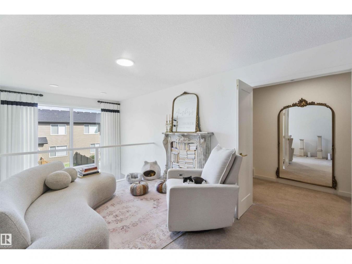 Edmonton, AB, T6W 5B5, Canada, 4 Bedrooms Bedrooms, ,3 BathroomsBathrooms,Residential,For Sale,2003756