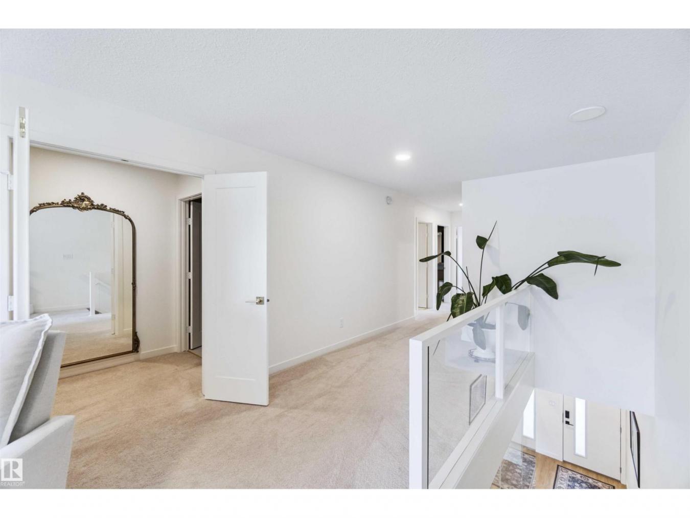 Edmonton, AB, T6W 5B5, Canada, 4 Bedrooms Bedrooms, ,3 BathroomsBathrooms,Residential,For Sale,2003756