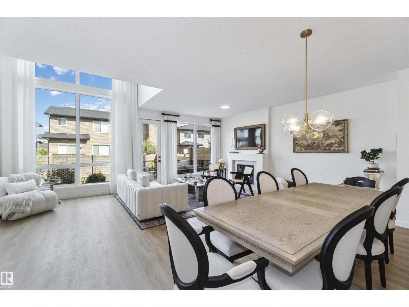 Edmonton, AB, T6W 5B5, Canada, 4 Bedrooms Bedrooms, ,3 BathroomsBathrooms,Residential,For Sale,2003756