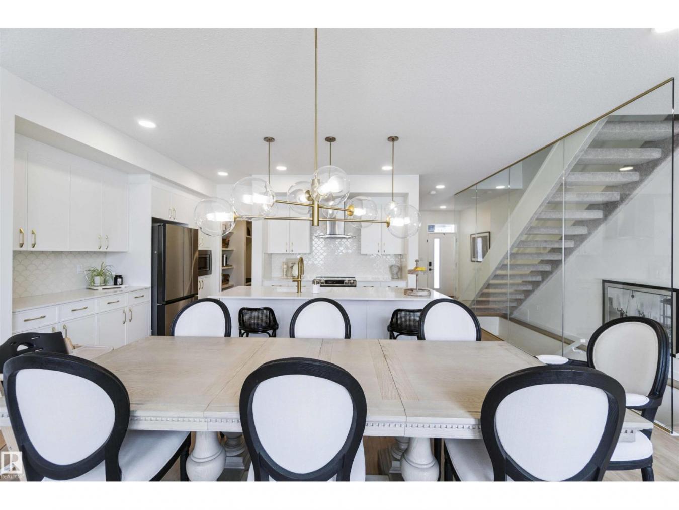 Edmonton, AB, T6W 5B5, Canada, 4 Bedrooms Bedrooms, ,3 BathroomsBathrooms,Residential,For Sale,2003756