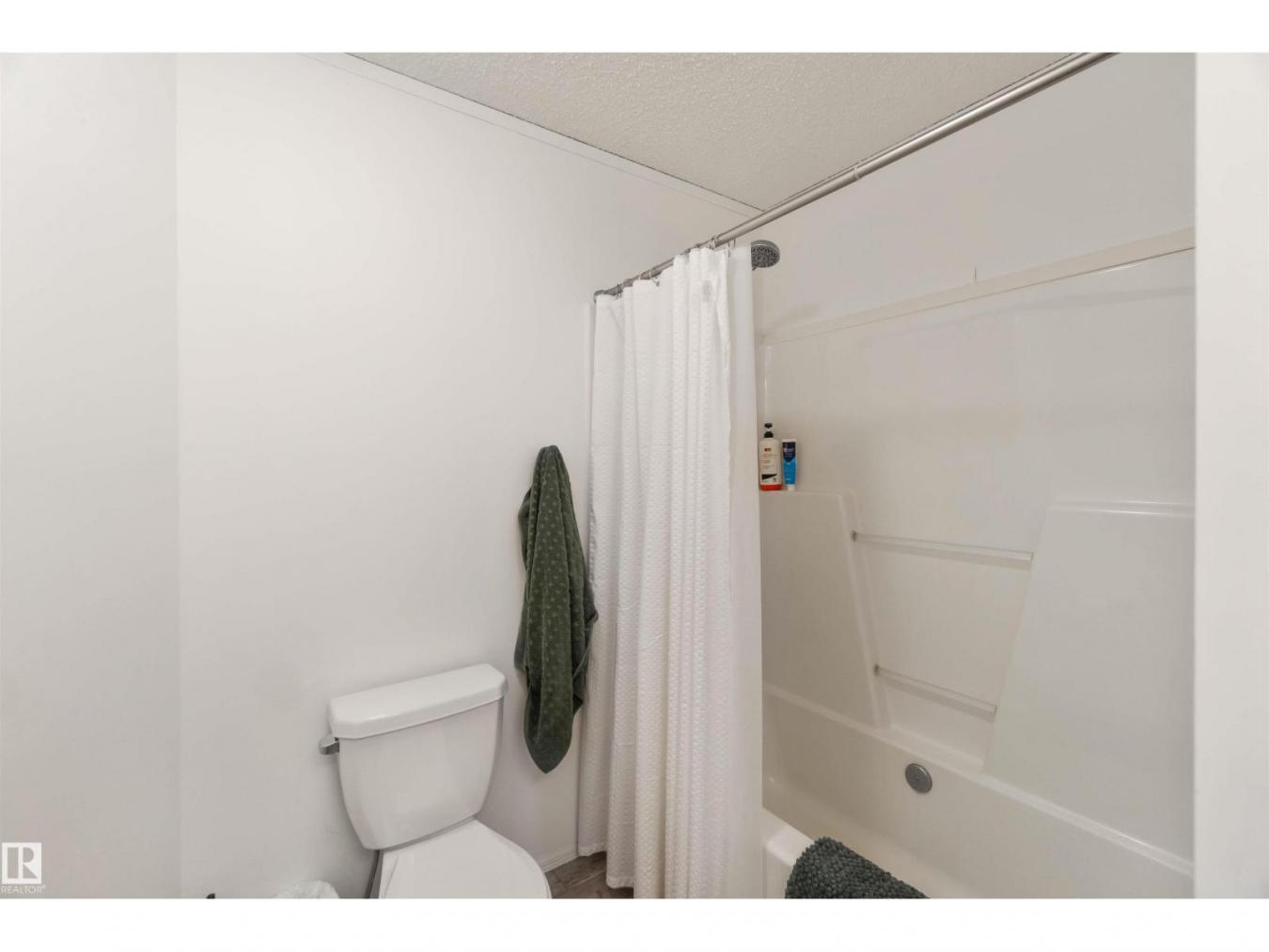 Rural Strathcona County, AB, T8E 2B4, Canada, 4 Bedrooms Bedrooms, ,3 BathroomsBathrooms,Residential,For Sale,2003754