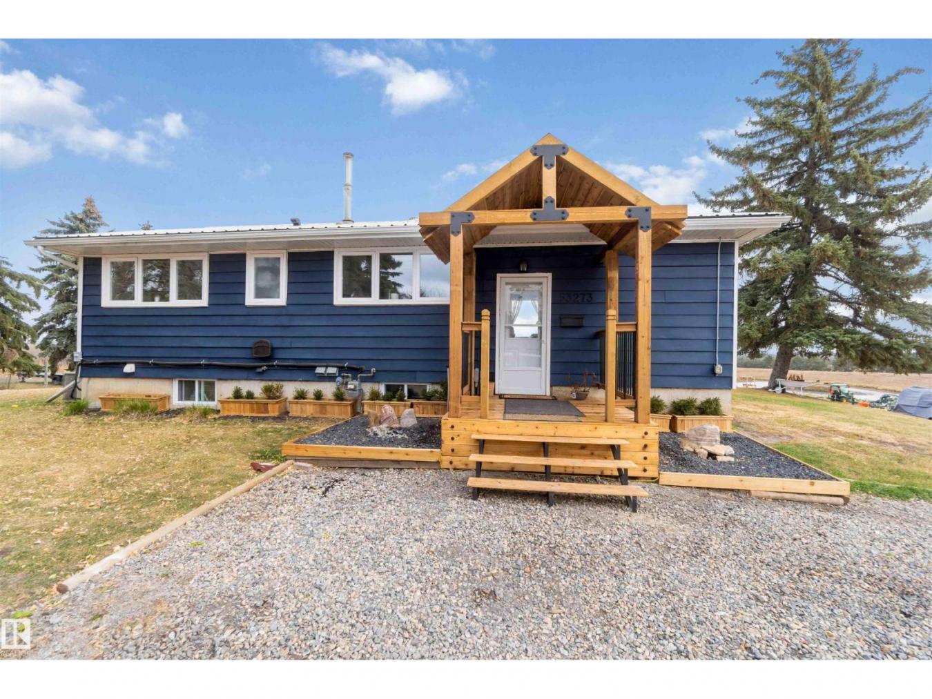 Rural Strathcona County, AB, T8E 2B4, Canada, 4 Bedrooms Bedrooms, ,3 BathroomsBathrooms,Residential,For Sale,2003754