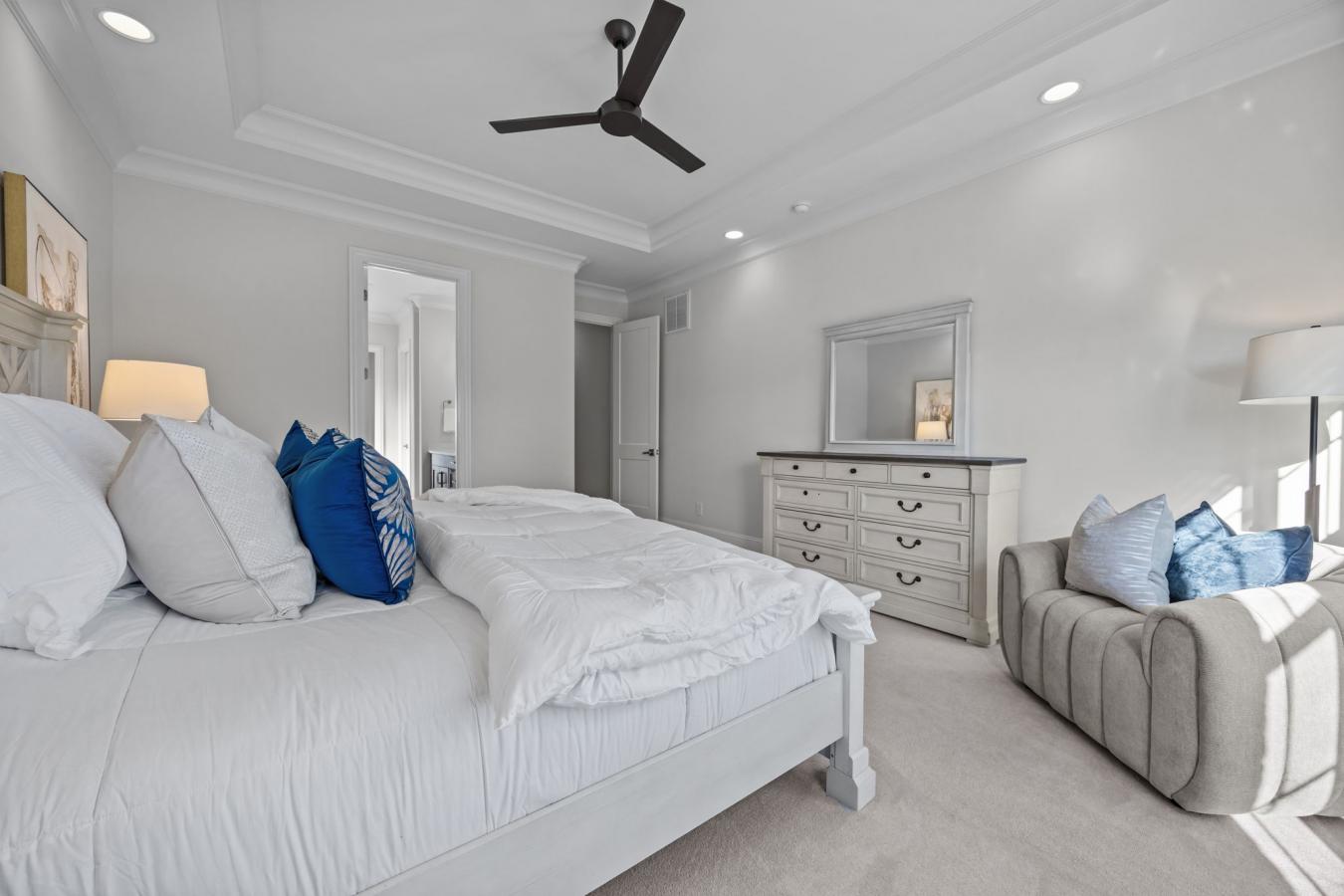 Greensboro, Guilford, 27455, United States, 5 Bedrooms Bedrooms, ,4 BathroomsBathrooms,Residential,For Sale,2003751