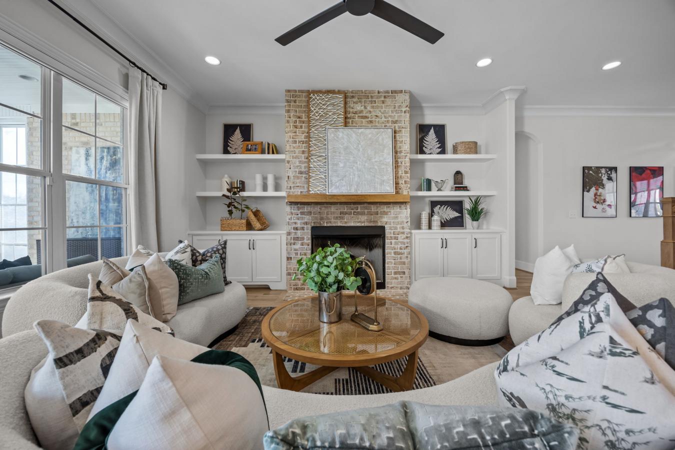 Greensboro, Guilford, 27455, United States, 5 Bedrooms Bedrooms, ,4 BathroomsBathrooms,Residential,For Sale,2003751