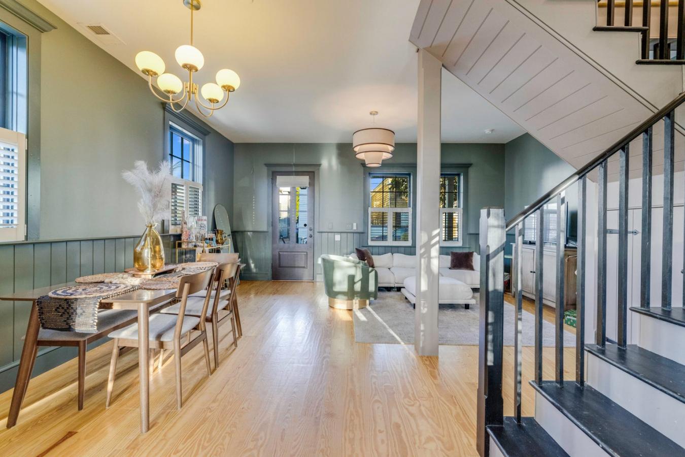 Charleston, Charleston, 29403, United States, 8 Bedrooms Bedrooms, ,6 BathroomsBathrooms,Residential,For Sale,2003750