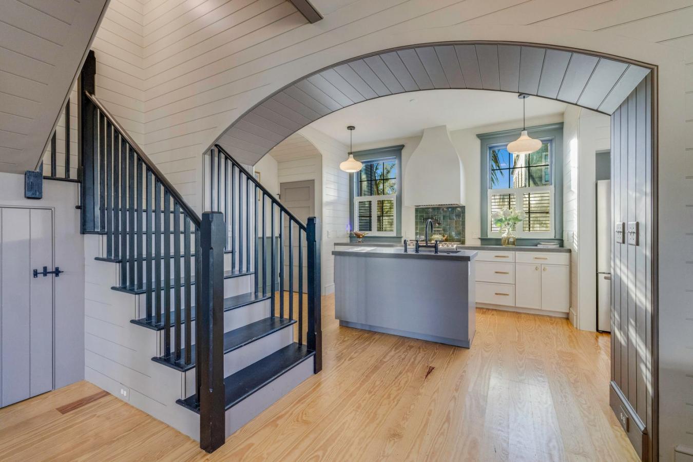 Charleston, Charleston, 29403, United States, 8 Bedrooms Bedrooms, ,6 BathroomsBathrooms,Residential,For Sale,2003750