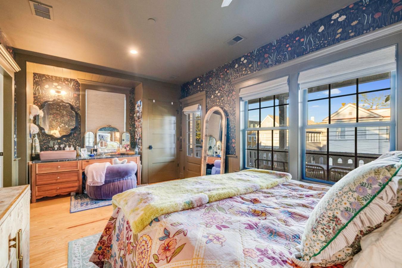 Charleston, Charleston, 29403, United States, 8 Bedrooms Bedrooms, ,6 BathroomsBathrooms,Residential,For Sale,2003750