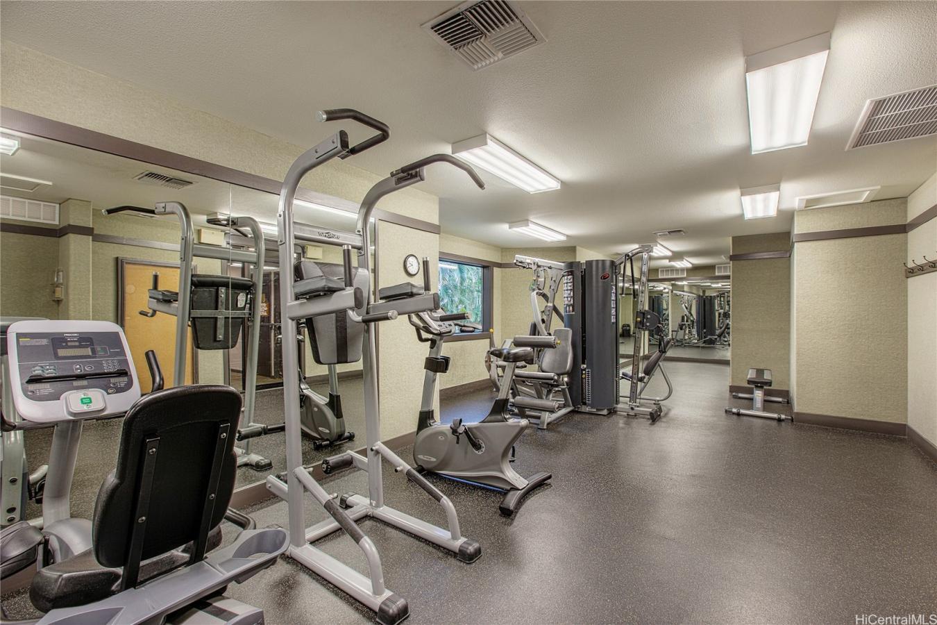 Honolulu, Oahu, 96825, United States, 1 Bedroom Bedrooms, ,1 BathroomBathrooms,Residential,For Sale,2003745