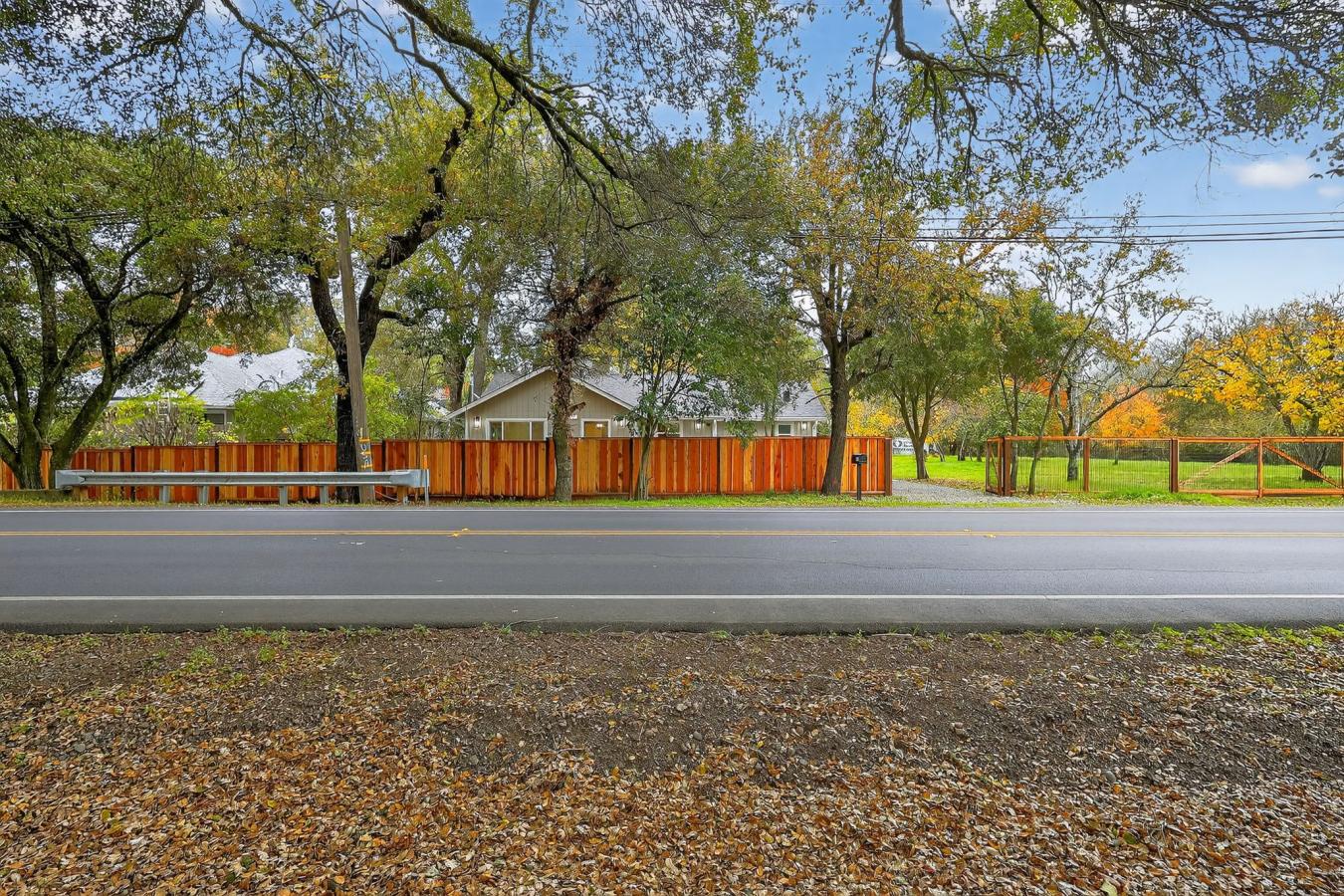 Sonoma, Sonoma, 95476, United States, 3 Bedrooms Bedrooms, ,2 BathroomsBathrooms,Residential,For Sale,2003743