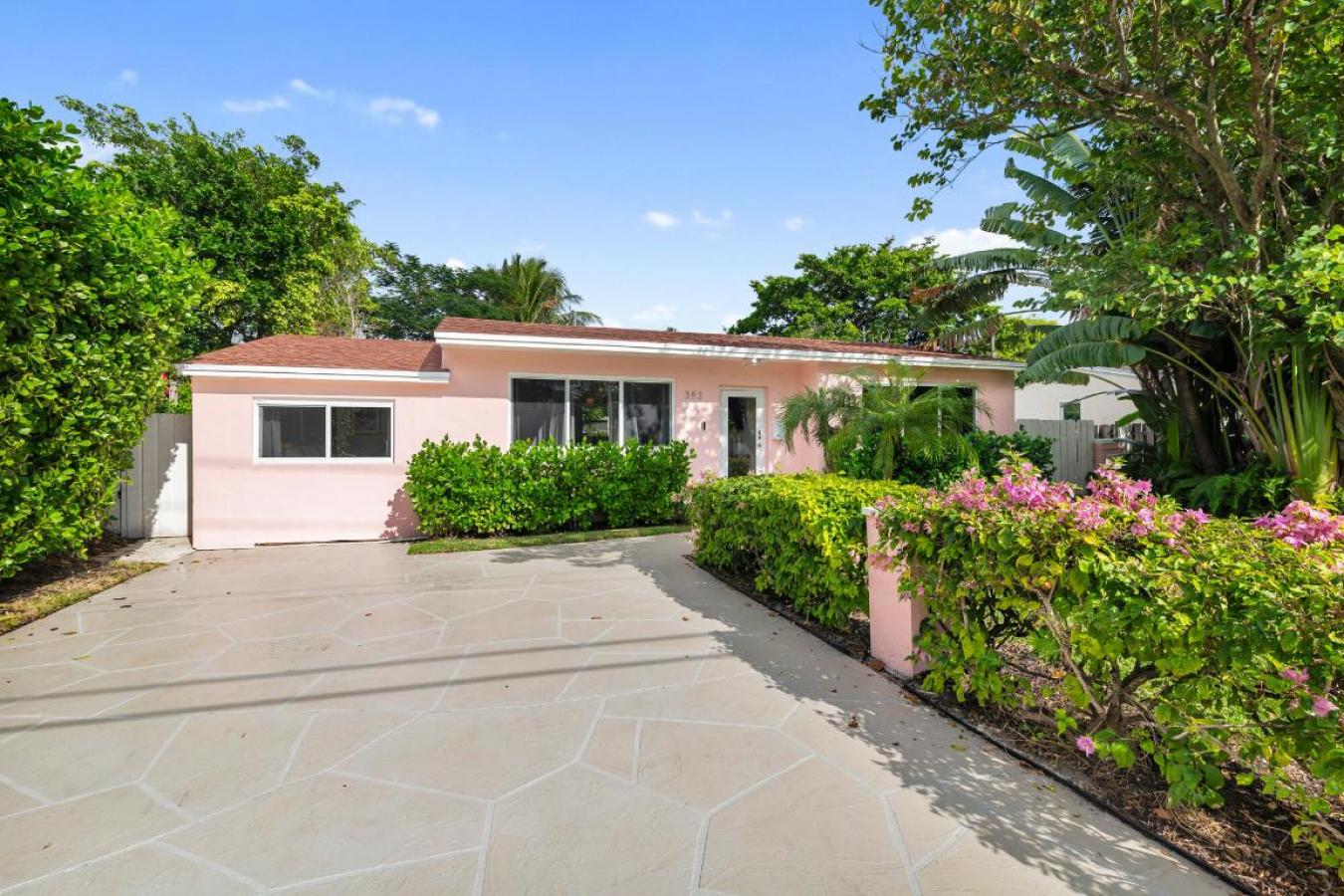 West Palm Beach, Florida, 33405, United States, 3 Bedrooms Bedrooms, ,2 BathroomsBathrooms,Residential,For Sale,2003741 West Palm Beach, Florida, 33405, United States, 3 Bedrooms Bedrooms, ,2 BathroomsBathrooms,Residential,For Sale,2003741