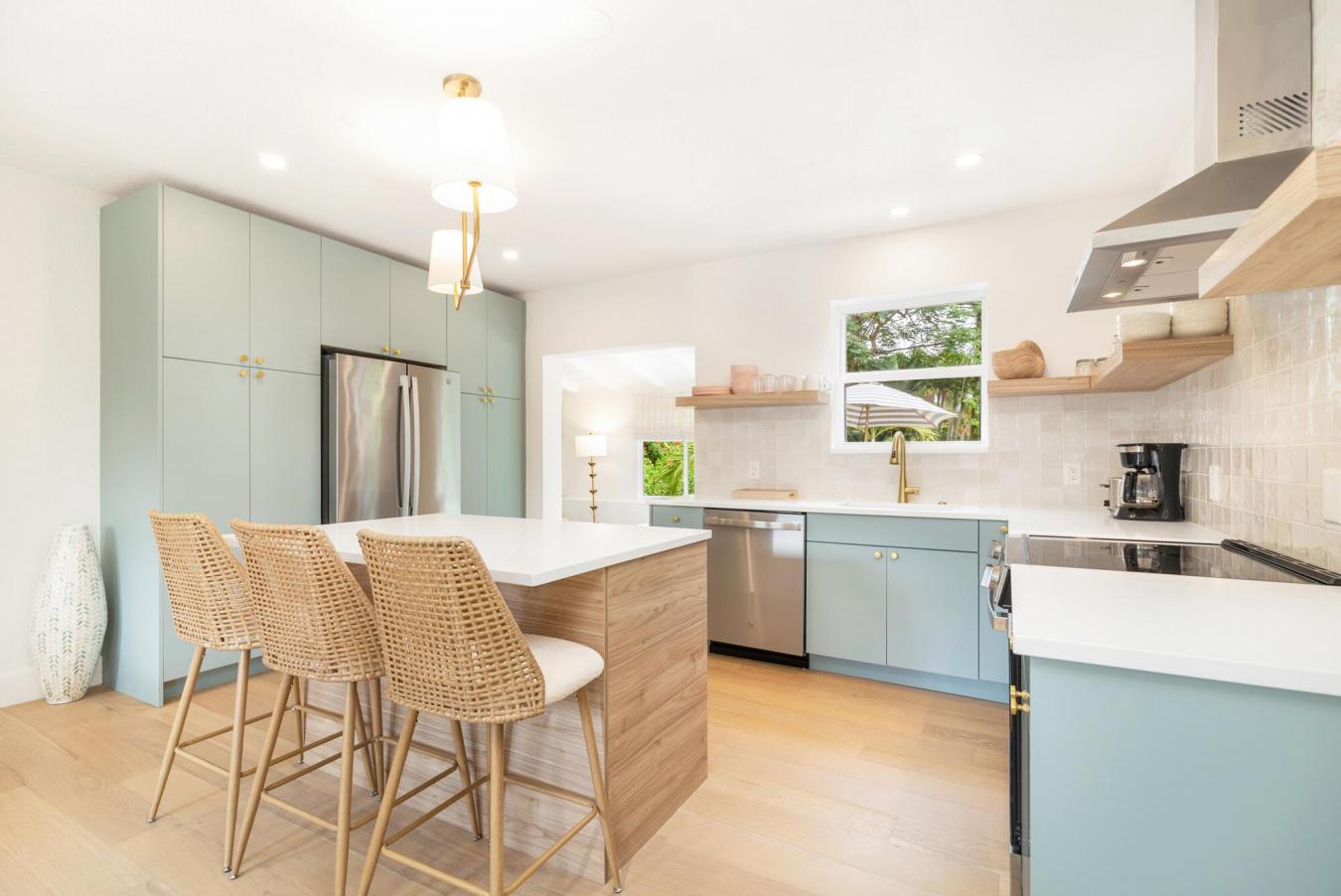 West Palm Beach, Florida, 33405, United States, 3 Bedrooms Bedrooms, ,2 BathroomsBathrooms,Residential,For Sale,2003741