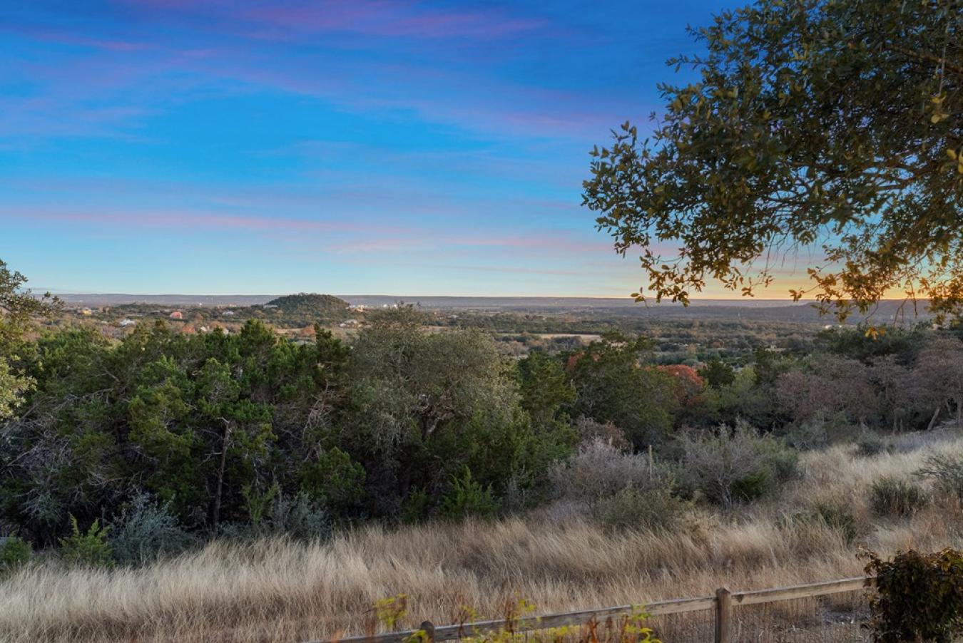 Fredericksburg, Gillespie, 78624, United States, 6 Bedrooms Bedrooms, ,5 BathroomsBathrooms,Residential,For Sale,2003740