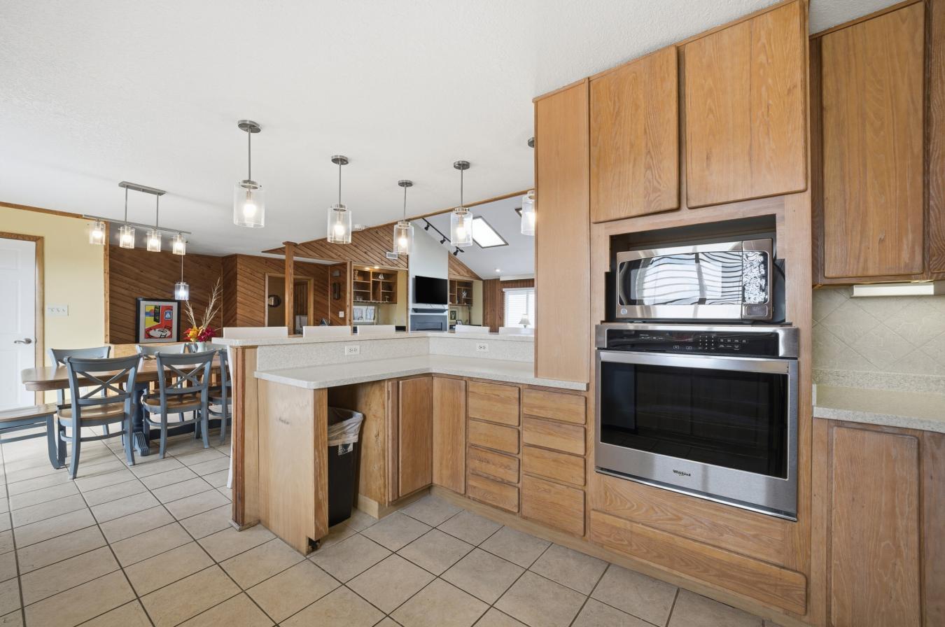 Virginia Beach, Virginia, 23456, United States, 6 Bedrooms Bedrooms, ,5 BathroomsBathrooms,Residential,For Sale,2003739