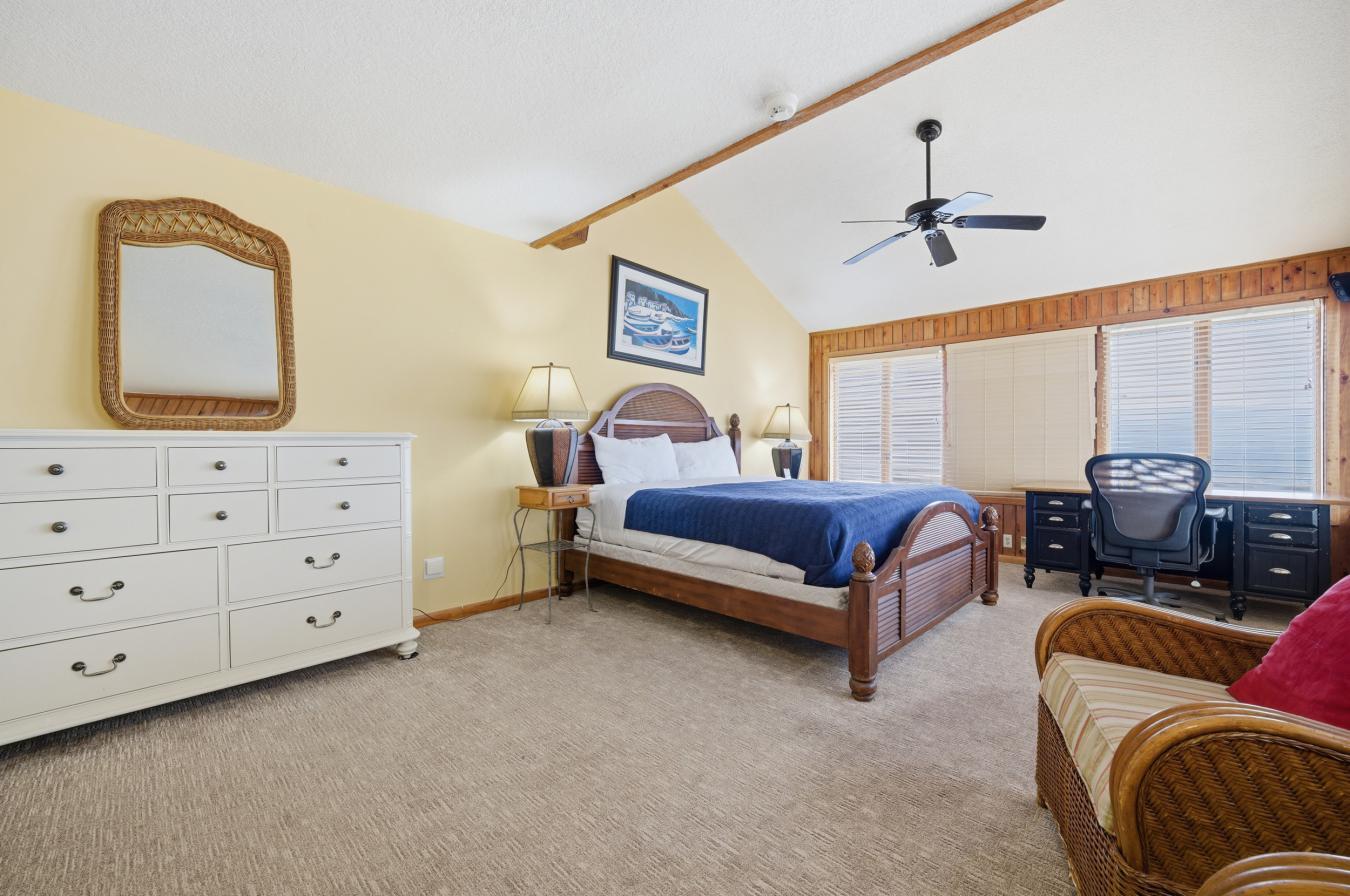 Virginia Beach, Virginia, 23456, United States, 6 Bedrooms Bedrooms, ,5 BathroomsBathrooms,Residential,For Sale,2003739