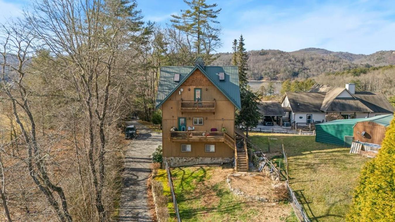 Glenville, Jackson, 28736, United States, 3 Bedrooms Bedrooms, ,3 BathroomsBathrooms,Residential,For Sale,2003738