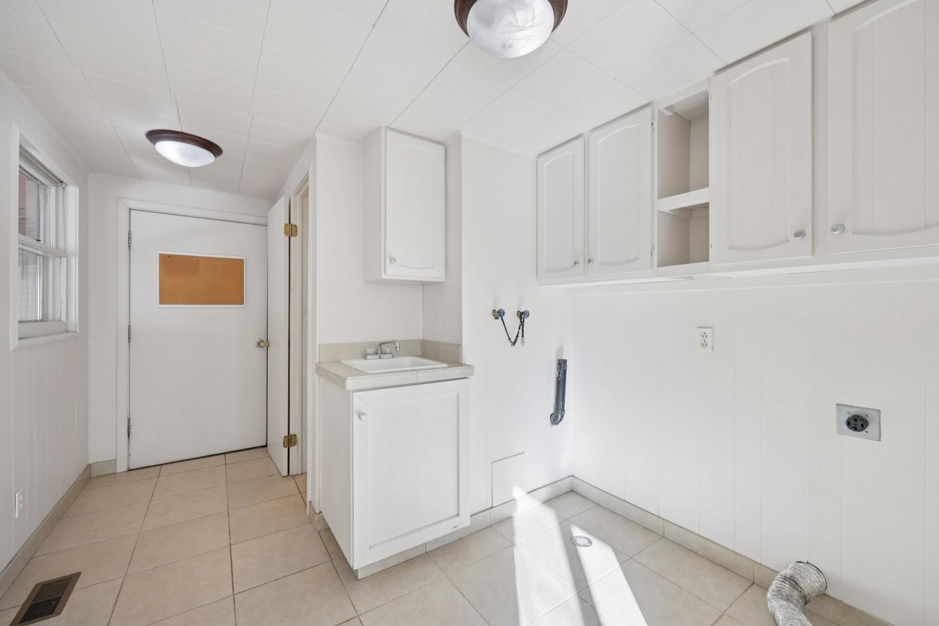 Park City, Summit, 84098, United States, 4 Bedrooms Bedrooms, ,4 BathroomsBathrooms,Residential,For Sale,2003737