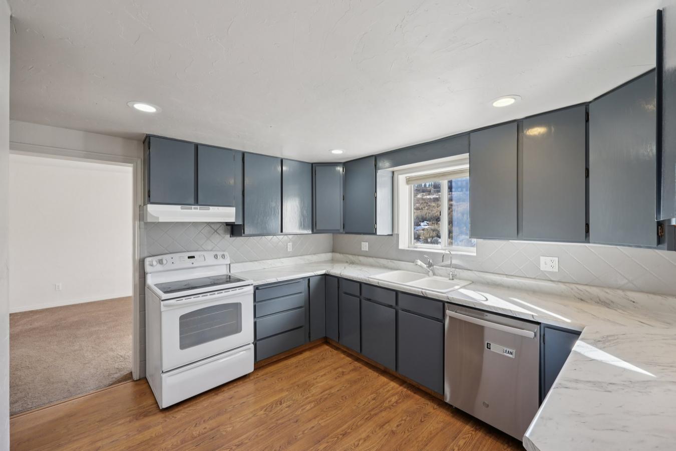 Park City, Summit, 84098, United States, 4 Bedrooms Bedrooms, ,4 BathroomsBathrooms,Residential,For Sale,2003737