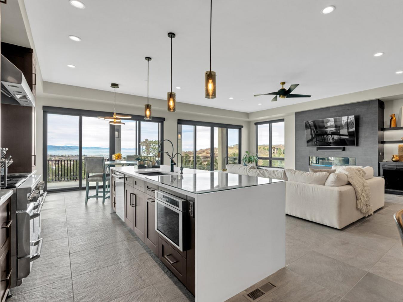 Castle Rock, Colorado, 80109, United States, 5 Bedrooms Bedrooms, ,5 BathroomsBathrooms,Residential,For Sale,2003735