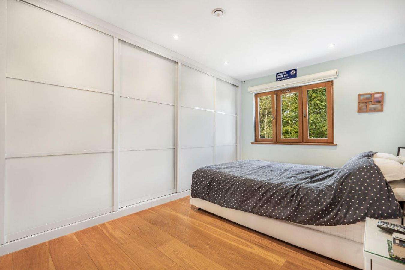 Dunmow, Essex, CM6 3QJ, United Kingdom, 6 Bedrooms Bedrooms, ,6 BathroomsBathrooms,Residential,For Sale,2003733