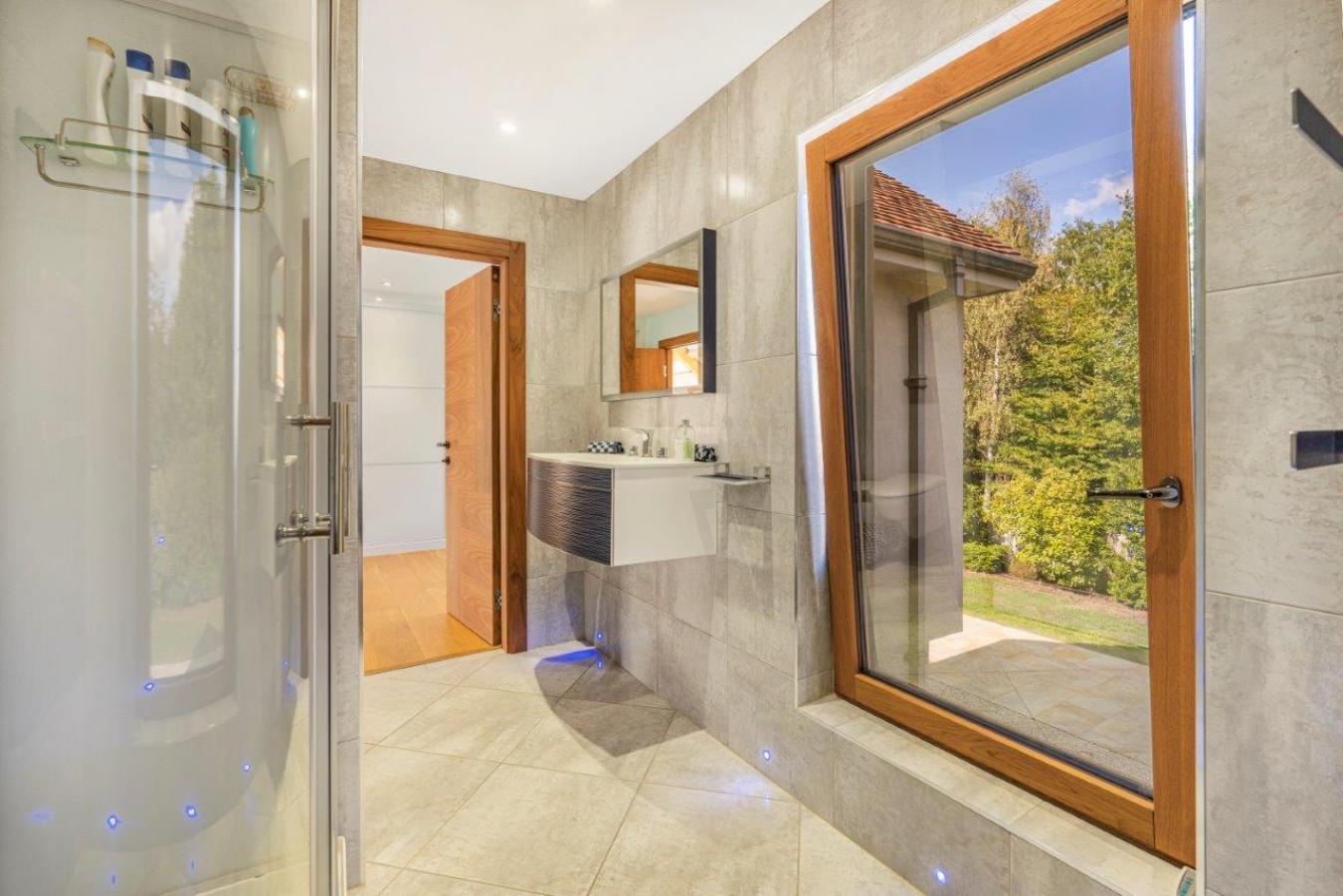 Dunmow, Essex, CM6 3QJ, United Kingdom, 6 Bedrooms Bedrooms, ,6 BathroomsBathrooms,Residential,For Sale,2003733