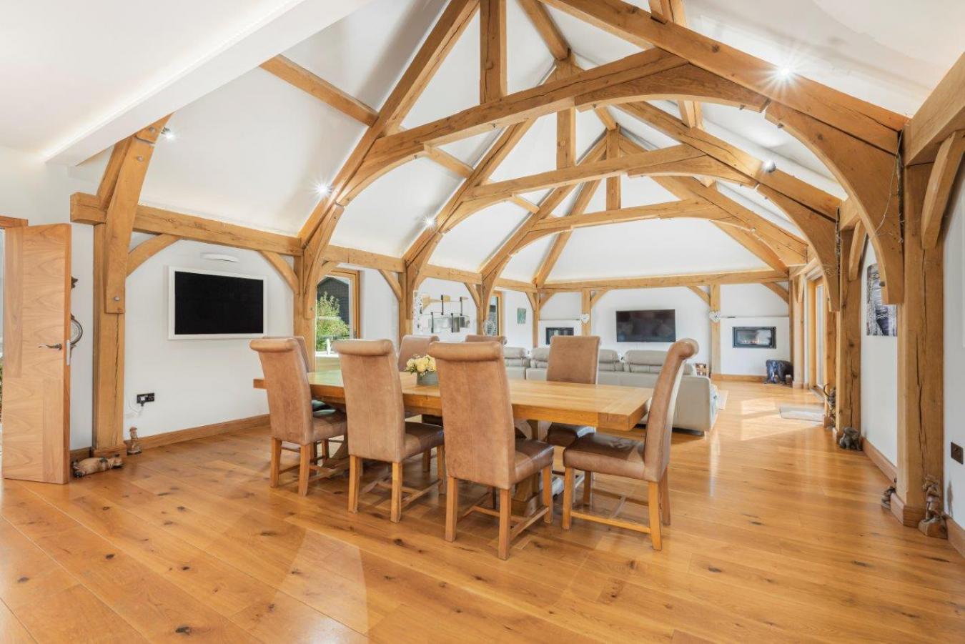 Dunmow, Essex, CM6 3QJ, United Kingdom, 6 Bedrooms Bedrooms, ,6 BathroomsBathrooms,Residential,For Sale,2003733