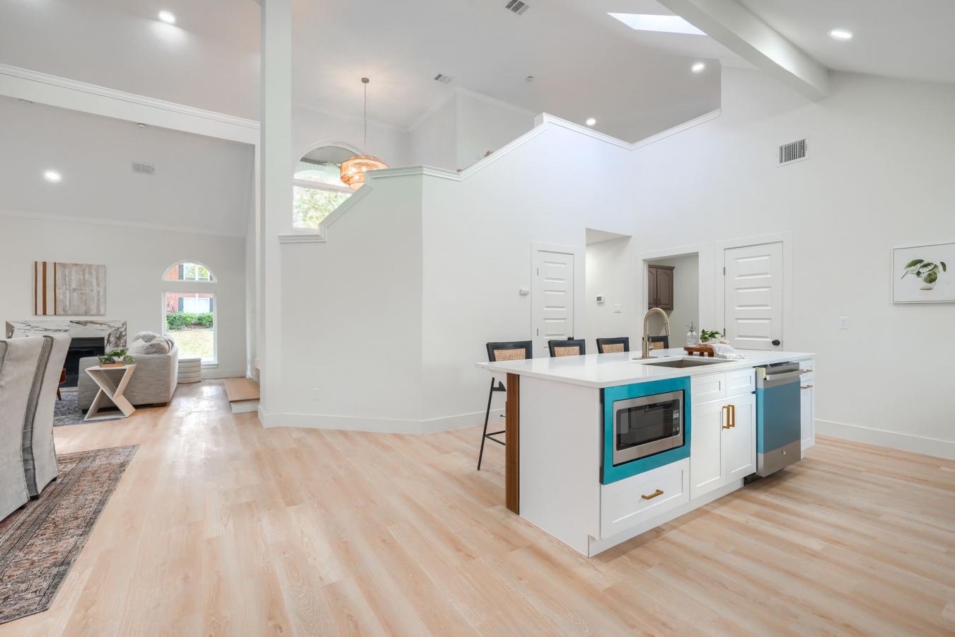 Plano, Collin, 75025, United States, 4 Bedrooms Bedrooms, ,2 BathroomsBathrooms,Residential,For Sale,2003732