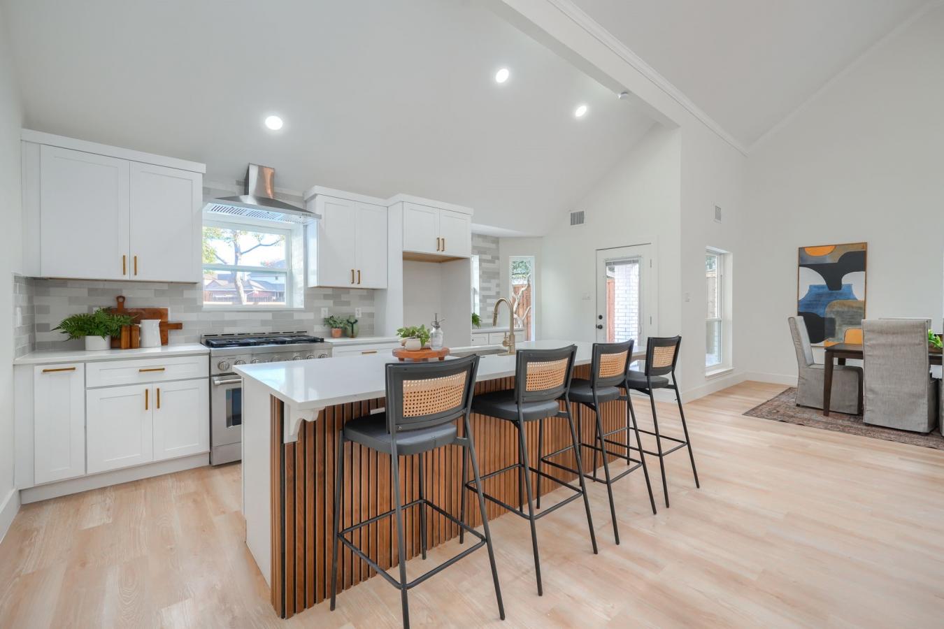 Plano, Collin, 75025, United States, 4 Bedrooms Bedrooms, ,2 BathroomsBathrooms,Residential,For Sale,2003732