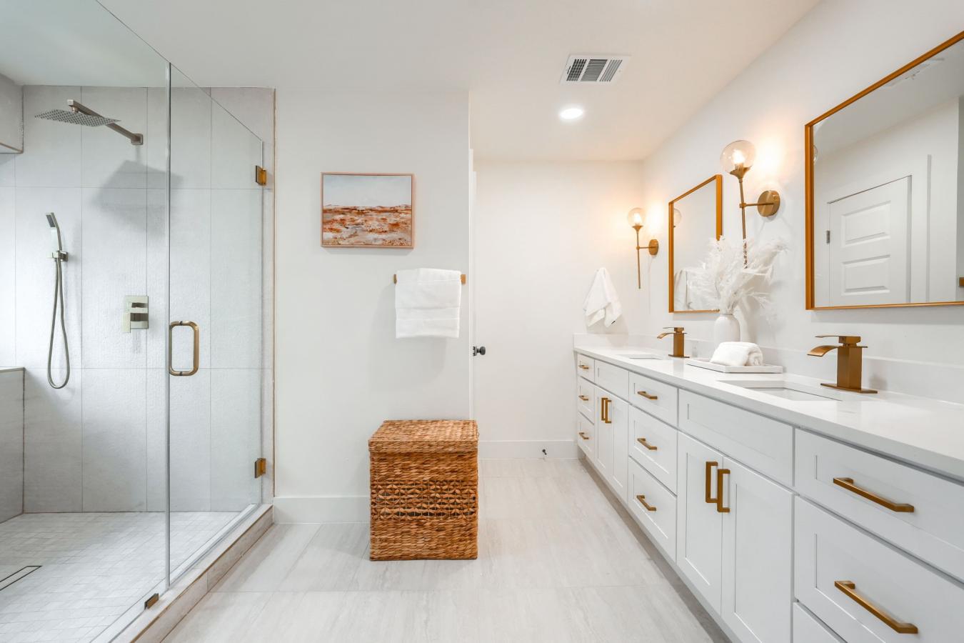 Plano, Collin, 75025, United States, 4 Bedrooms Bedrooms, ,2 BathroomsBathrooms,Residential,For Sale,2003732