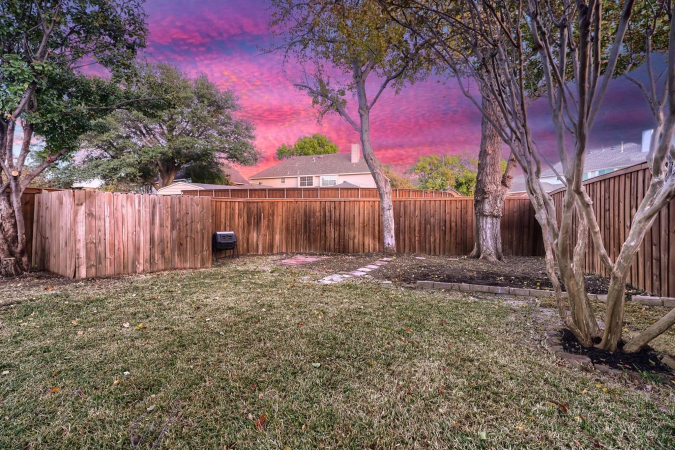 Plano, Collin, 75025, United States, 4 Bedrooms Bedrooms, ,2 BathroomsBathrooms,Residential,For Sale,2003732