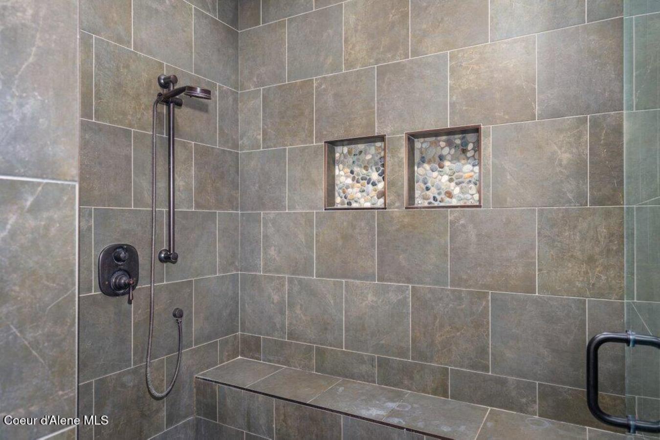 Coeur d'Alene, Kootenai, 83814, United States, 4 Bedrooms Bedrooms, ,4 BathroomsBathrooms,Residential,For Sale,2003730