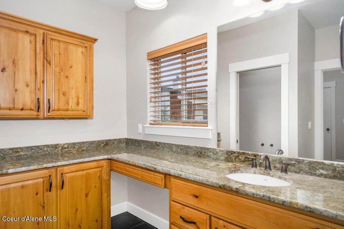 Coeur d'Alene, Kootenai, 83814, United States, 4 Bedrooms Bedrooms, ,4 BathroomsBathrooms,Residential,For Sale,2003730