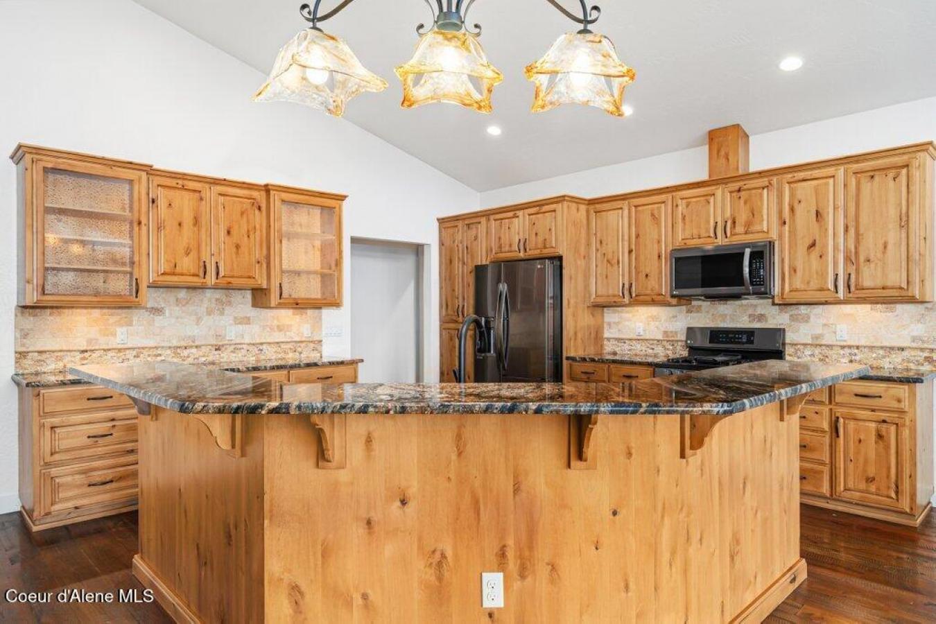 Coeur d'Alene, Kootenai, 83814, United States, 4 Bedrooms Bedrooms, ,4 BathroomsBathrooms,Residential,For Sale,2003730