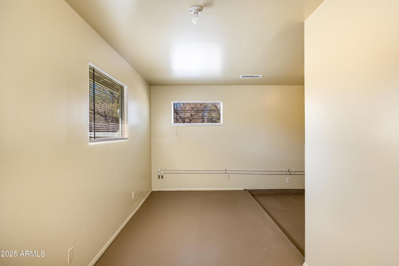 Flagstaff, Coconino, 86004, United States, 3 Bedrooms Bedrooms, ,2 BathroomsBathrooms,Residential,For Sale,2003728