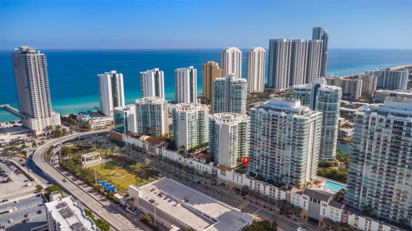 Sunny Isles Beach, Miami Dade, 33160, United States, 3 Bedrooms Bedrooms, ,3 BathroomsBathrooms,Residential,For Sale,2003726